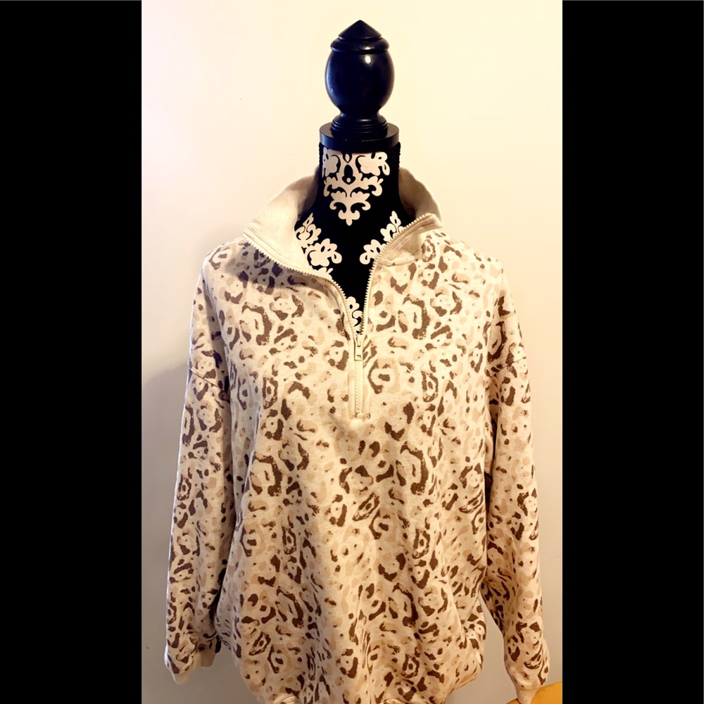 Aerie XS Leopard print half zip sweatshirt